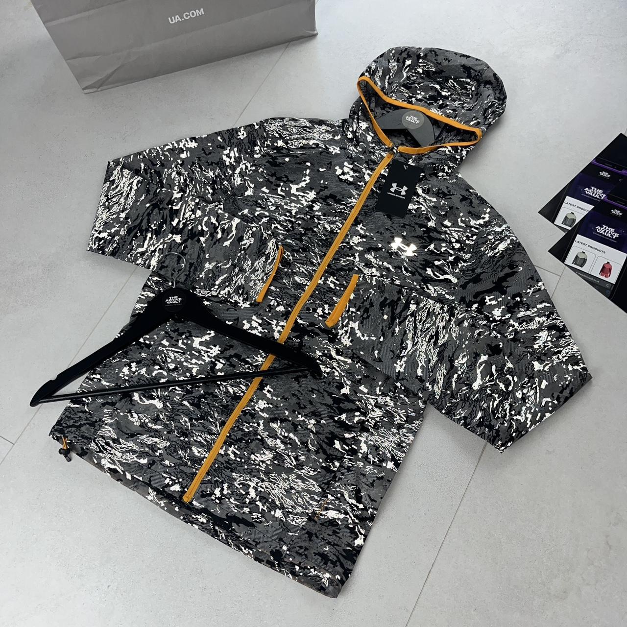 Under Armour "Out Run The Storm" Running Jacket - Reflective Grey/Orange