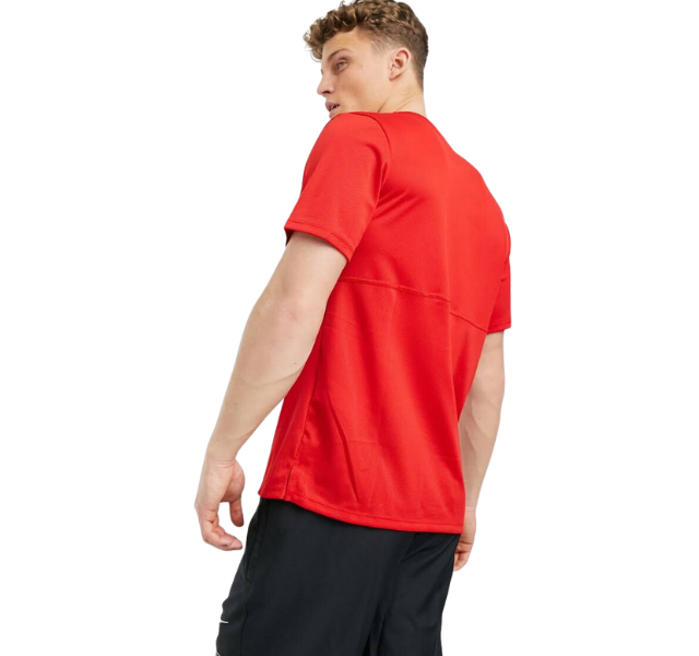 Nike Run Breathe T-Shirt - Red - Active Vault